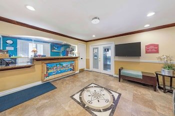 Best Western Harbour Inn & Suites