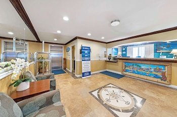 Best Western Harbour Inn & Suites