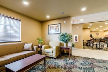 Cobblestone Inn & Suites - Oberlin