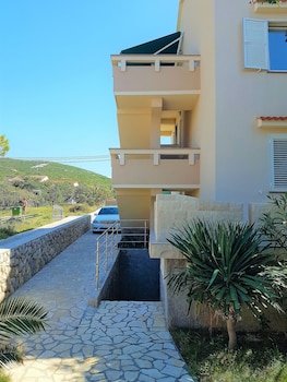 Apartments Vrtlici