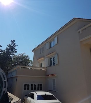 Apartments Vrtlici