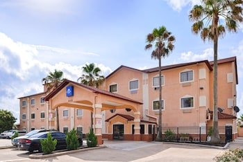 Americas Best Value Inn & Suites-Houston FM 1960/I-45