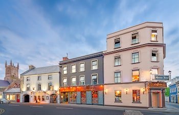 Queen's Hotel, Ennis