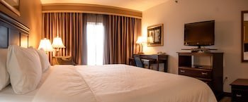Holiday Inn Express & Suites Tuscaloosa - University
