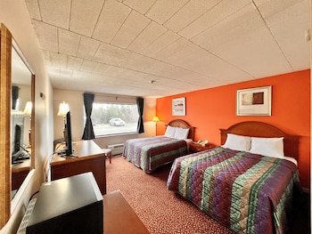 Red Carpet Inn And Suites