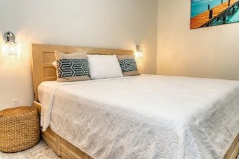 Babylon Beach Resort