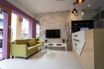 Oss Backpackers Hostel