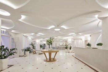 Santorini Palace Hotel