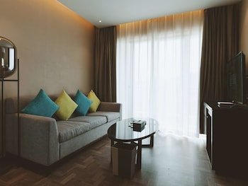 Tulip Inn Huaxi Hotel
