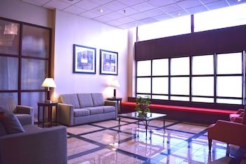 Crowne Plaza Hamilton Hotel & Conf Center