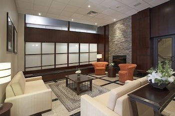 Crowne Plaza Hamilton Hotel & Conf Center