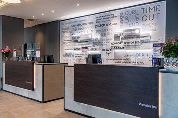 Premier Inn Essen City Centre Hotel