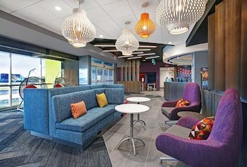 Tru By Hilton Stoughton