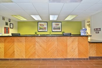 Ramada by Wyndham Platte City KCI Airport