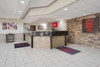 Red Roof Inn & Suites Jacksonville