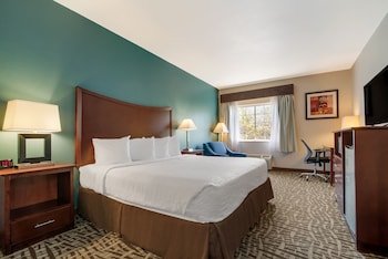 SureStay Plus by Best Western Topeka Northwest