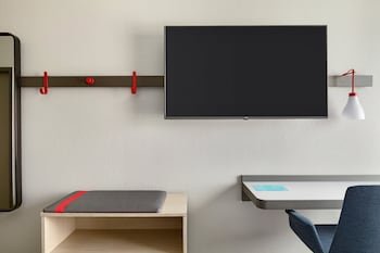 Avid Hotels Boston Logan Airport Revere