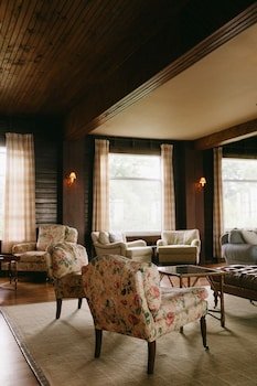 Chebeague Island Inn