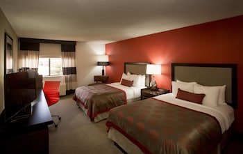 Ramada Marquette