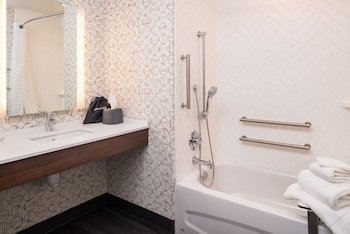 Holiday Inn Joplin