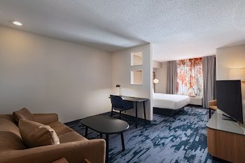 Fairfield Inn & Suites Kansas City Airport