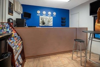Jenn S. Travelodge by Wyndham Burbank-Glendale