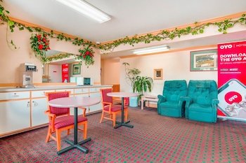 Hotel Durham West Hills by OYO Rooms