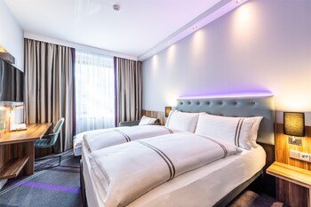 Premier Inn Essen City Limbecker Platz Hotel