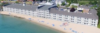 Hamilton Inn Select Beachfront