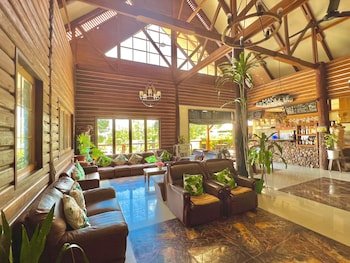 Novies Tourist Inn