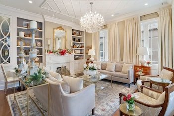 Saint James Hotel