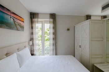 San Lorenzo Apartments