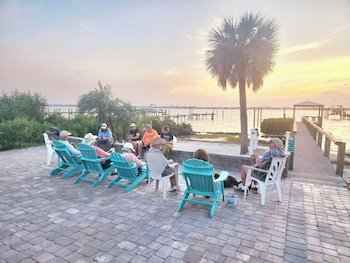 Paradise Cove at Lemon Bay