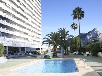 Esmeralda Apartments
