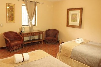Hotel Parador Vernal