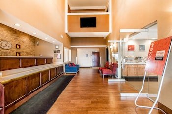 Comfort Suites