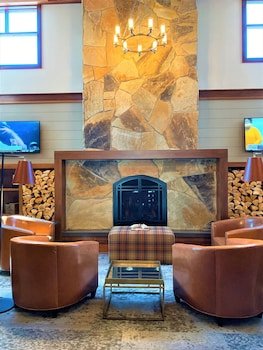 Comfort Inn & Suites Mountain Iron and Virginia