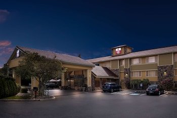 Best Western Plus Parkway Inn