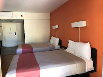 Days Inn by Wyndham Brawley