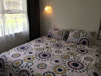 Raglan Palm Beach Motel