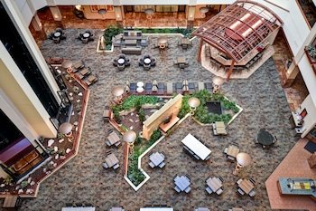 Embassy Suites by Hilton Hot Springs Hotel & Spa
