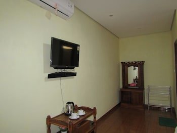 Nia Maretta House Syariah
