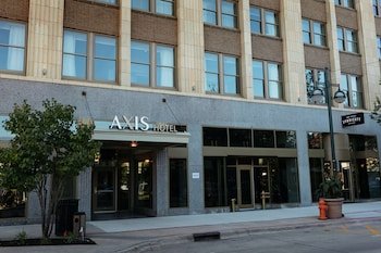 The Axis Hotel Moline, Tapestry Collection by Hilton