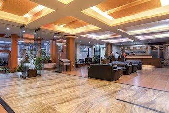 Summit Residency Airport Hotel