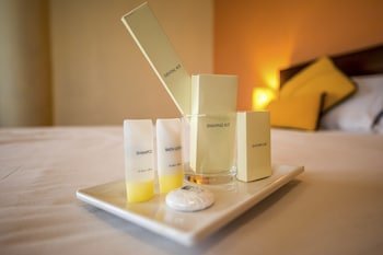 Summit Residency Airport Hotel