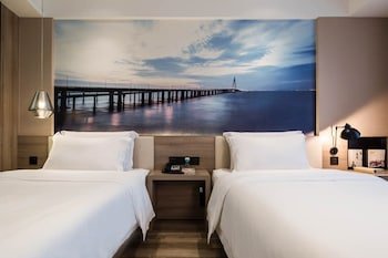 Atour Hotel Tianyi Square Ningbo