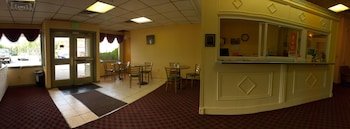 Econo Lodge Airport