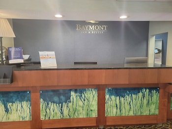 Baymont by Wyndham Thornton