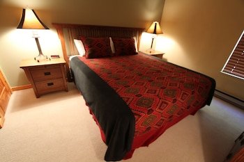 The Summit Condominiums