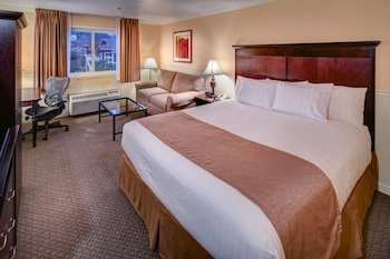 Lake Natoma Inn
